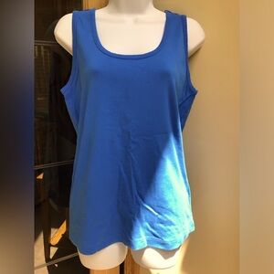 Lands’ End ladies tank top. EUC.